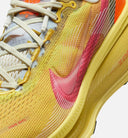 Vomero 18 SE Mens Lifestyle Shoe - Yellow/White